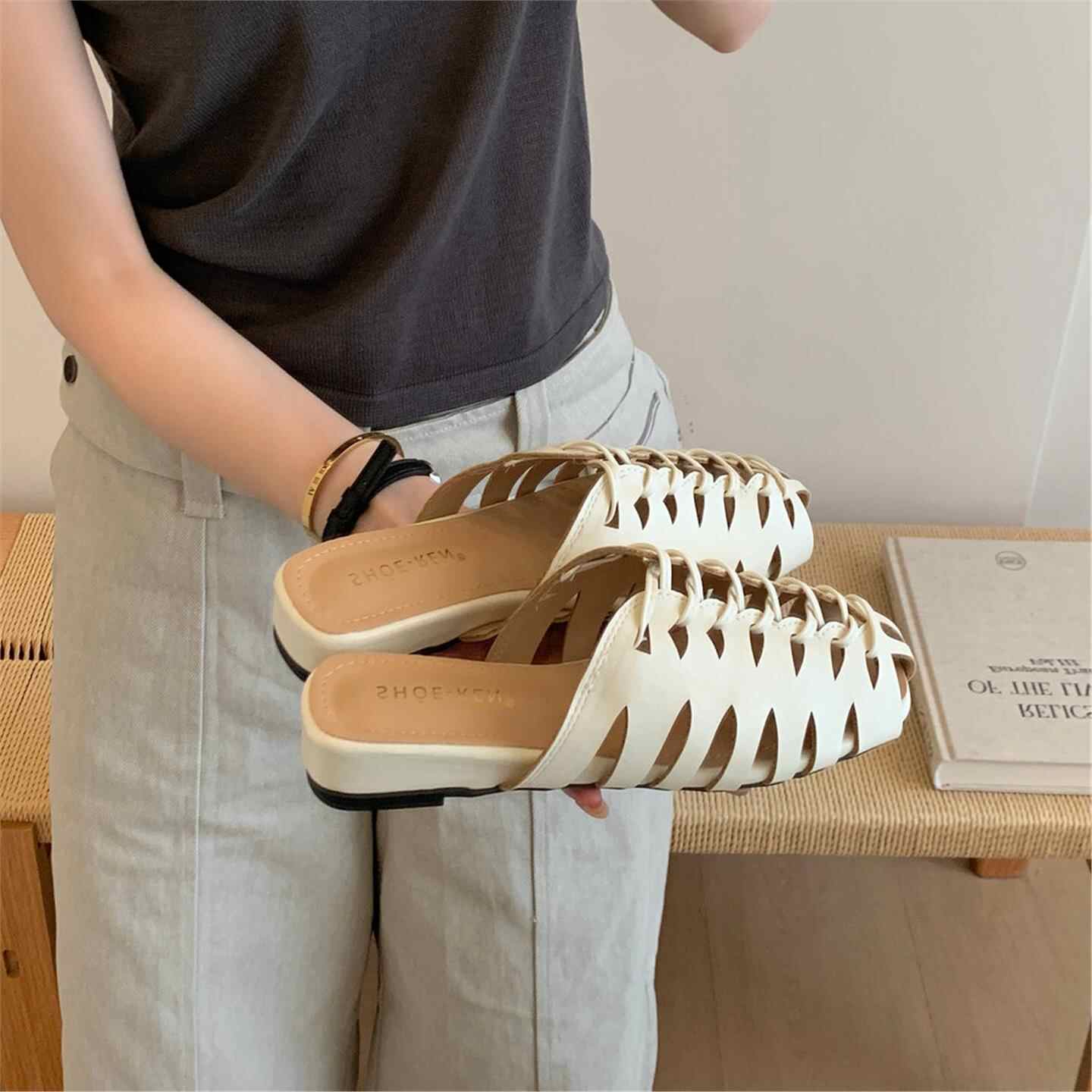 luxury brand Handmade Weaving  - огляд і ціна Slip On Mule Flat