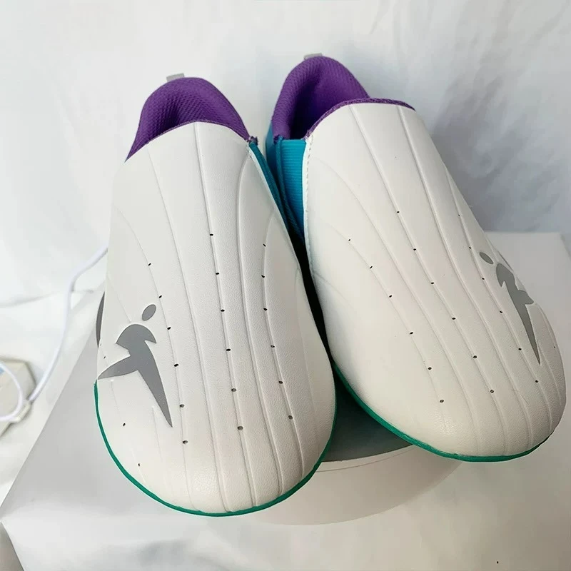 2026 Classic Brand Martial Art - огляд і ціна Women'S Shoes Vs Men'S Size