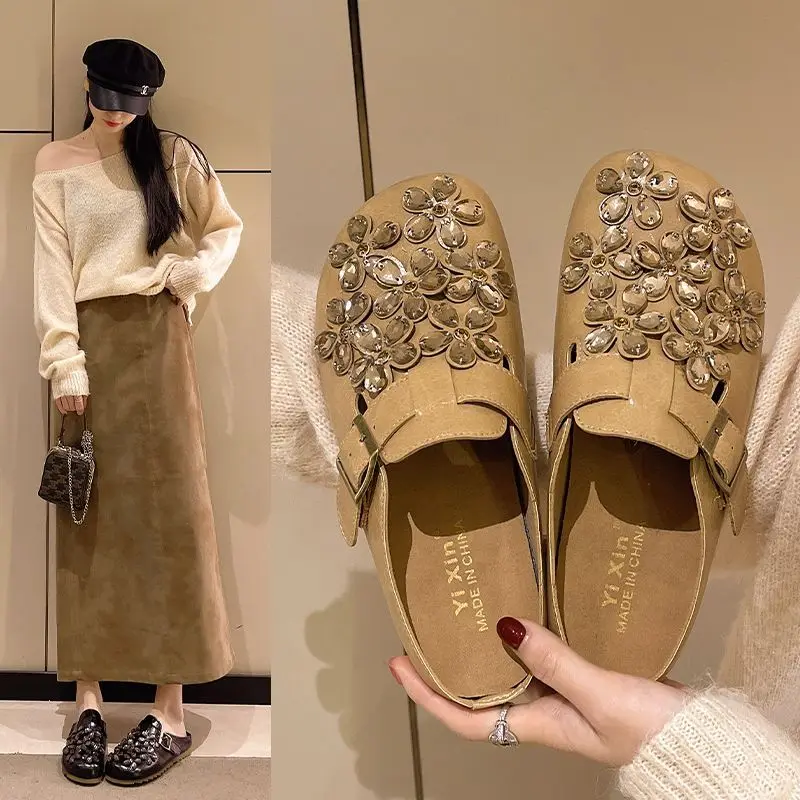Women's Floral Rhinestone Buck - огляд і ціна Slip On Mule Flat
